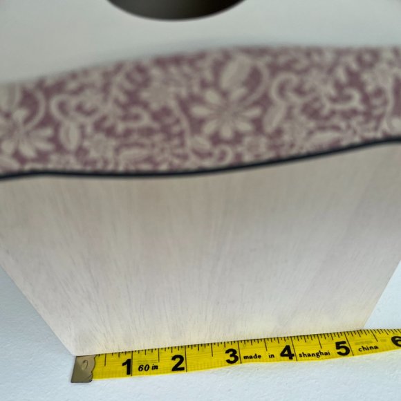🌸4/$50🌸  Avanti "Juliet" Tissue Holder - Picture 9 of 11